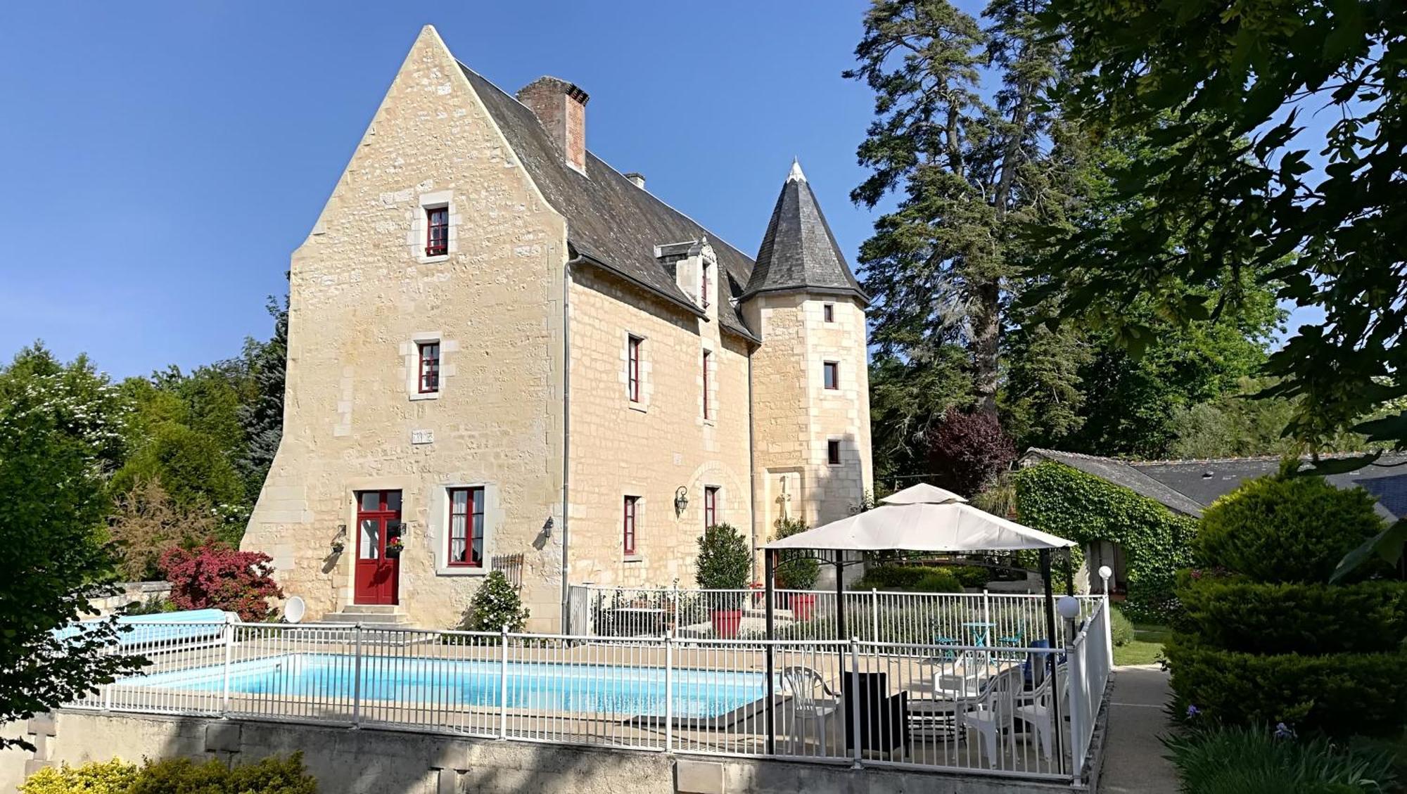 Manoir De L'Abbaye Acomodação com café da manhã Seuilly Exterior foto