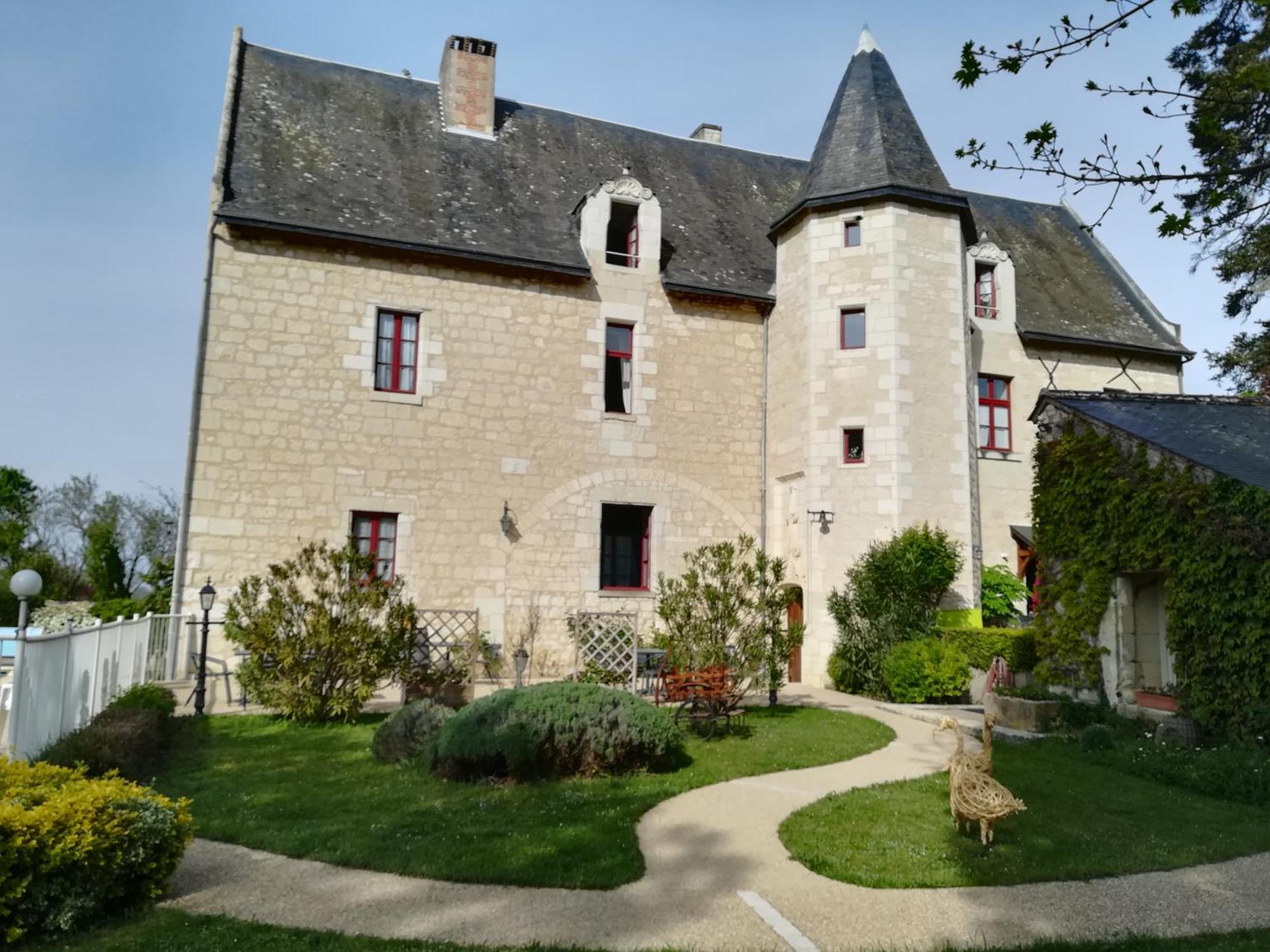 Manoir De L'Abbaye Acomodação com café da manhã Seuilly Exterior foto