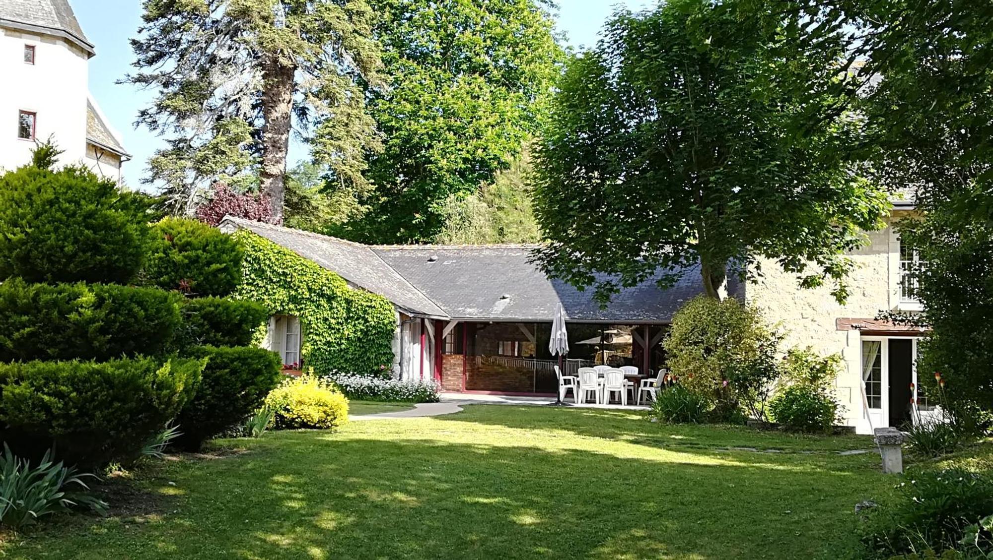 Manoir De L'Abbaye Acomodação com café da manhã Seuilly Exterior foto