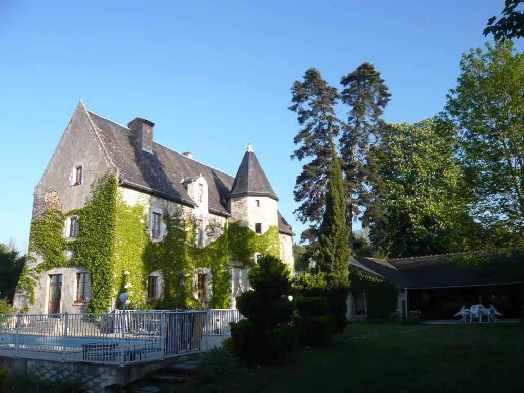 Manoir De L'Abbaye Acomodação com café da manhã Seuilly Quarto foto